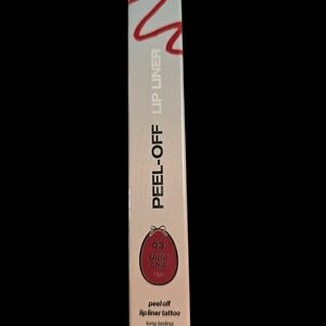 Peel-Off Lip Liner in 03